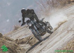 Benelli Leoncino TRAIL 500 nella terra